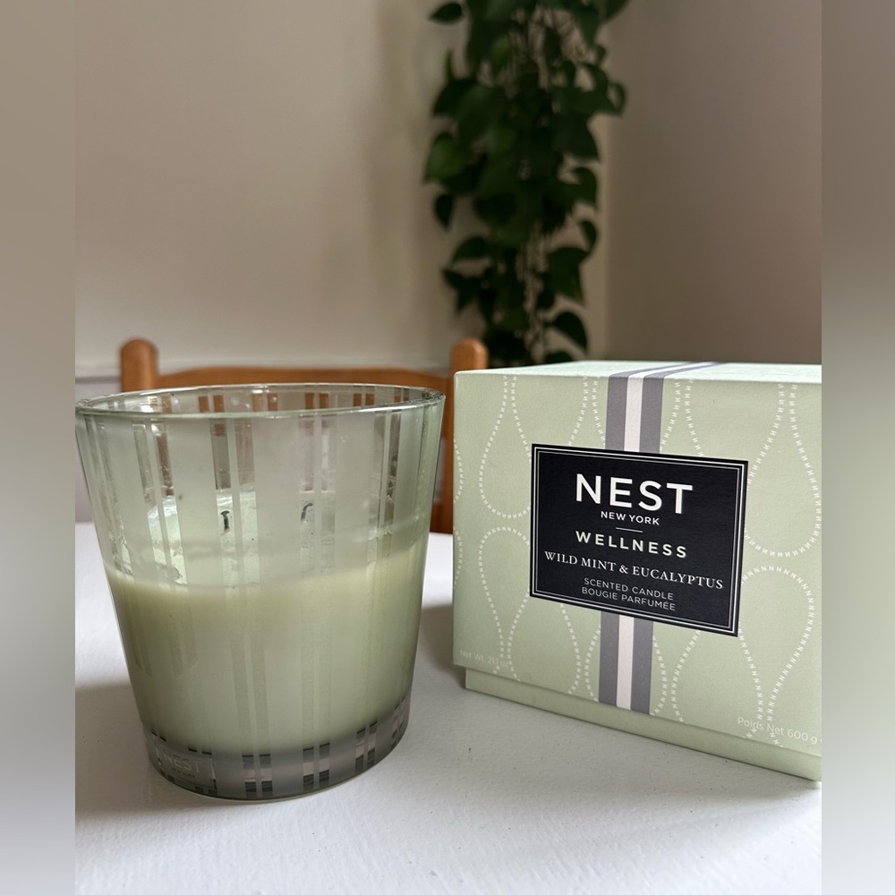 NEST New York Wild Mint & Eucalyptus Scented 3-Wick Candle 21.2 oz used